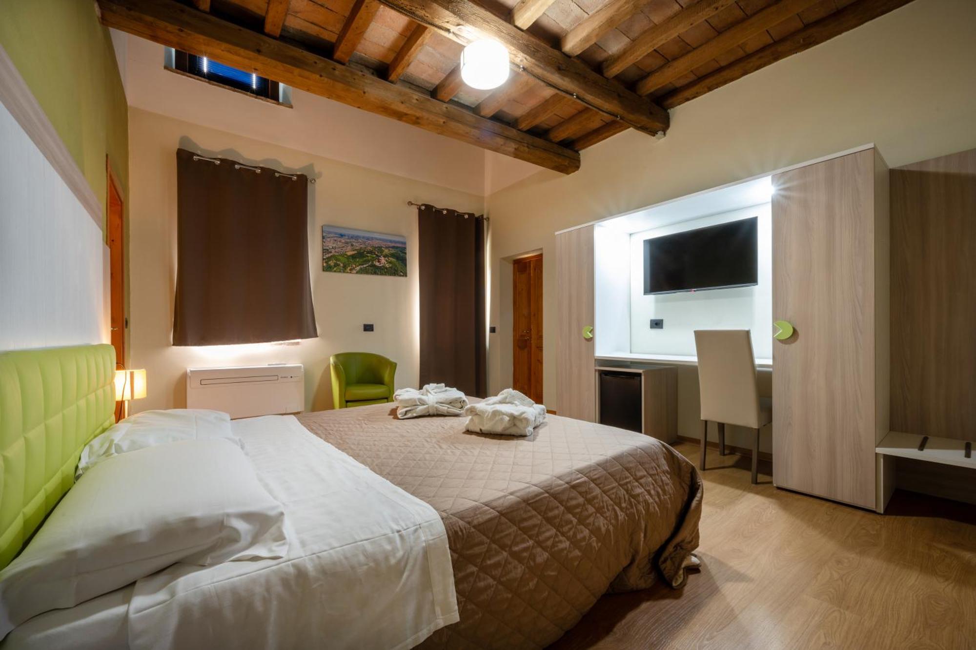 Castello Di Marano Sul Panaro - Room & Breakfast Værelse billede