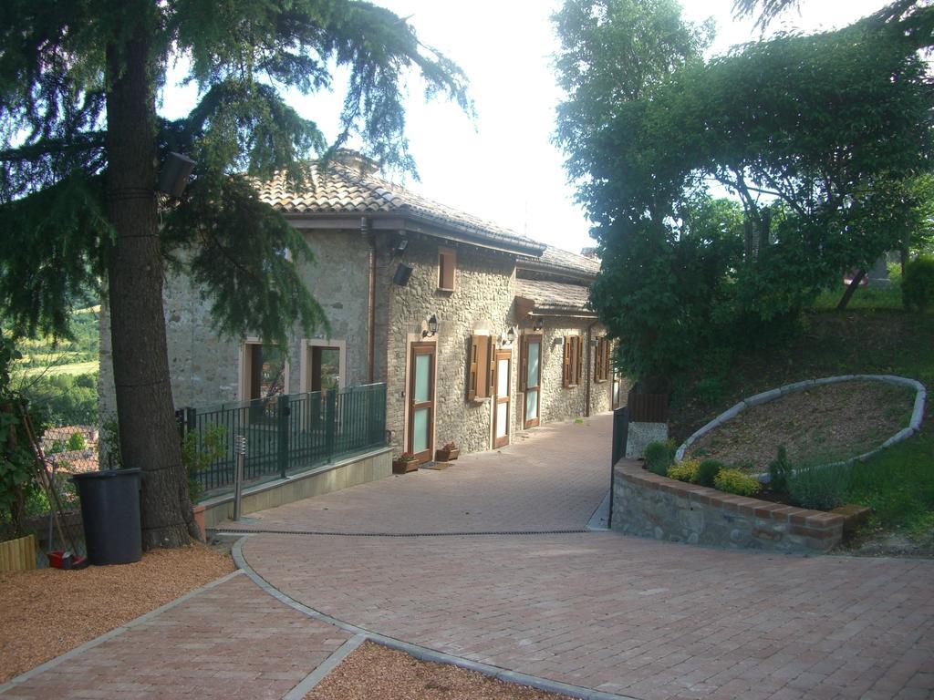 Castello Di Marano Sul Panaro - Room & Breakfast Værelse billede